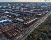 2025 год начался для металлургической отрасли России и мира с серьезных вызовов. Завершившийся 2024 год оставил после себя падение цен на стальную продукцию на 15-20% на мировом рынке и избыточное предложение, с которым компании не знают, как справиться. В России ситуация усугубляется инфляцией, ослаблением рубля и ограниченным внутренним спросом. Металлургия 2025: Избыток стали, дефицит решений. Как рынок металлов ищет выход из кризиса?
